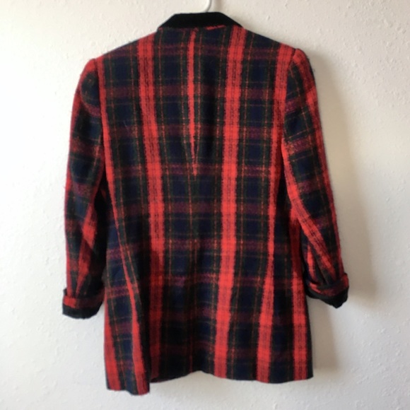 Vintage Plaid Blazer with Velvet Collar - Picture 4 of 7